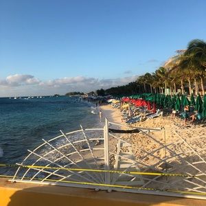 Meet your Posher, Gab